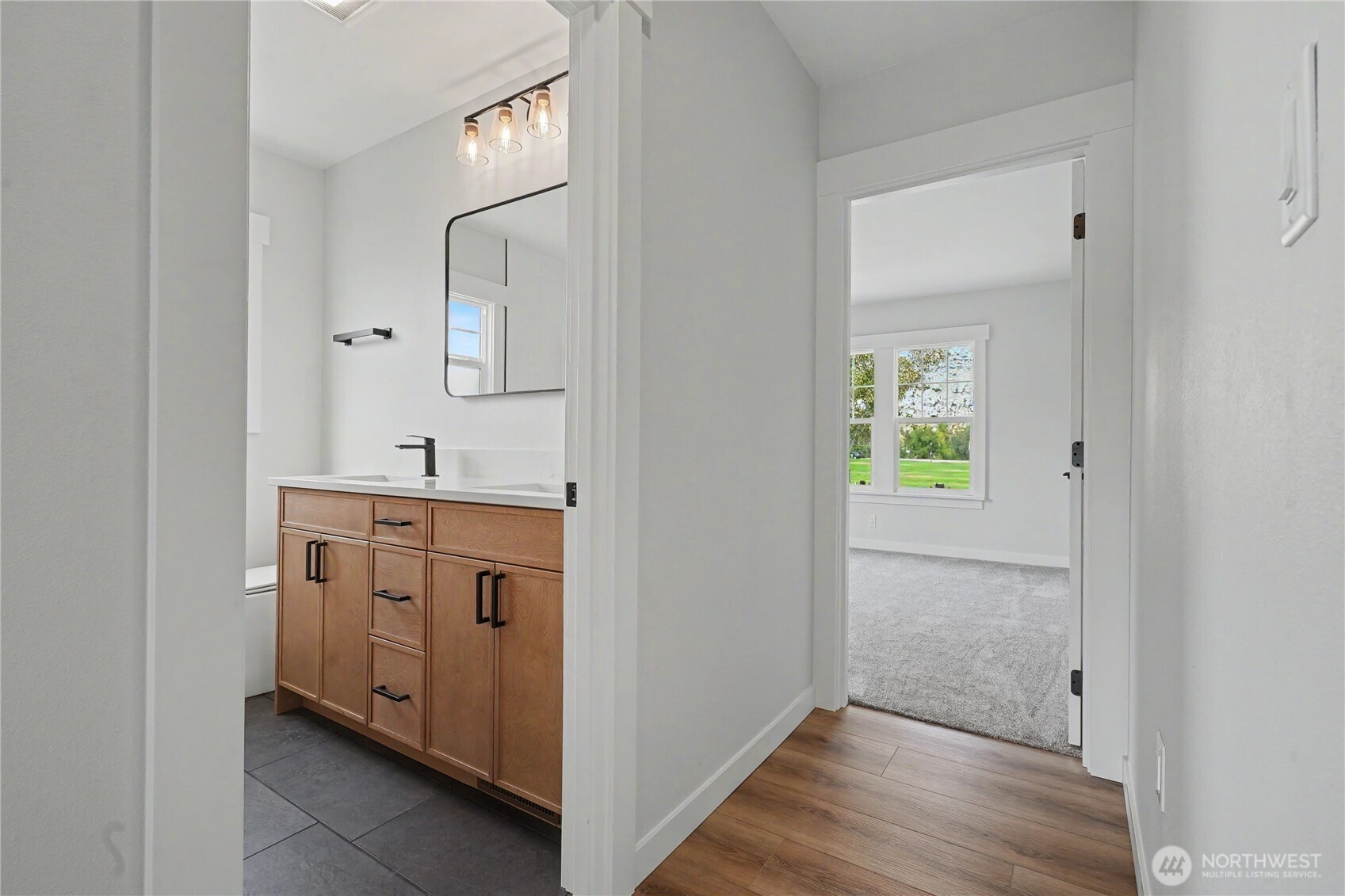 214 Riverside Drive Property Photo 14