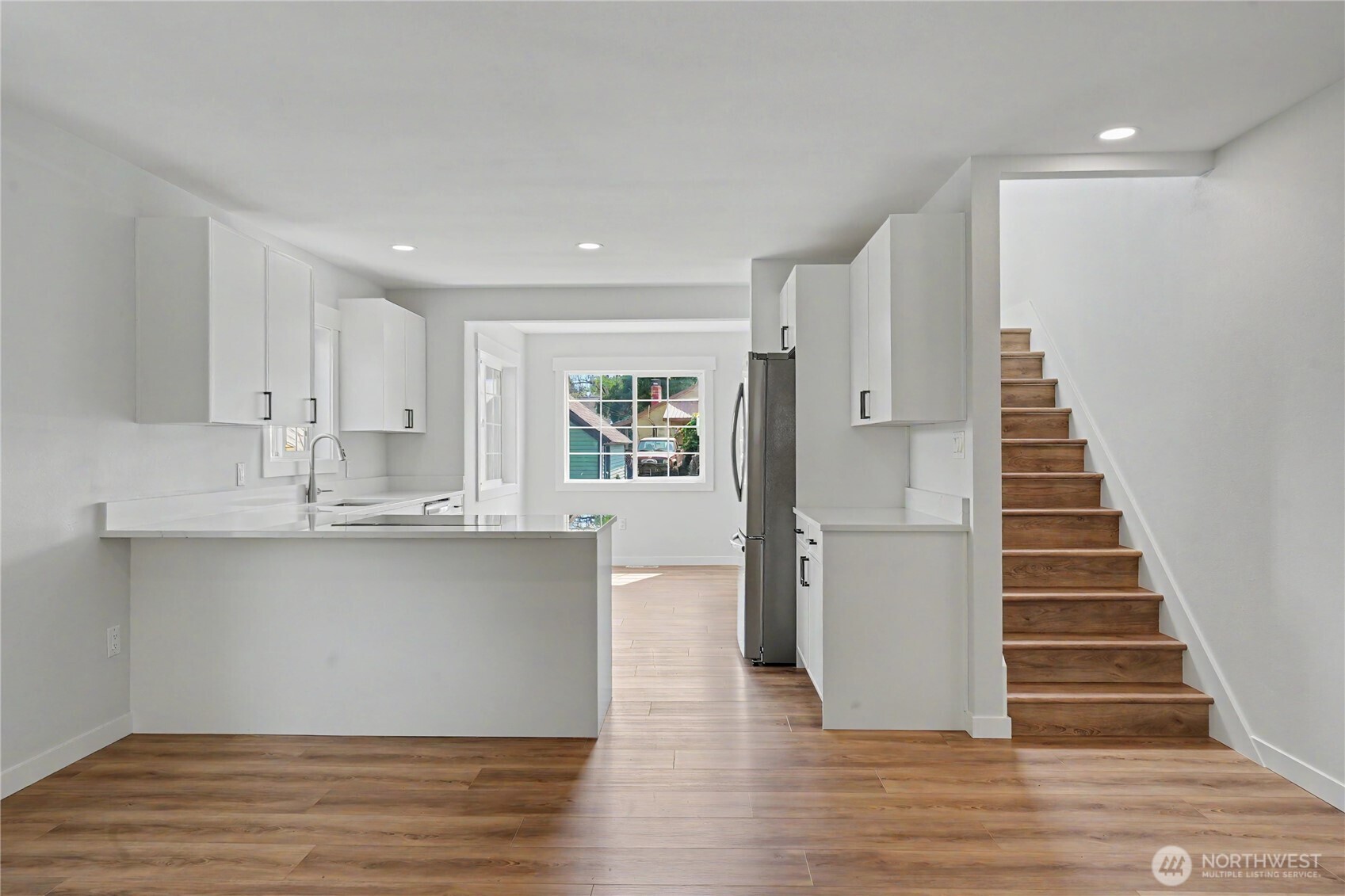 214 Riverside Drive Property Photo 18