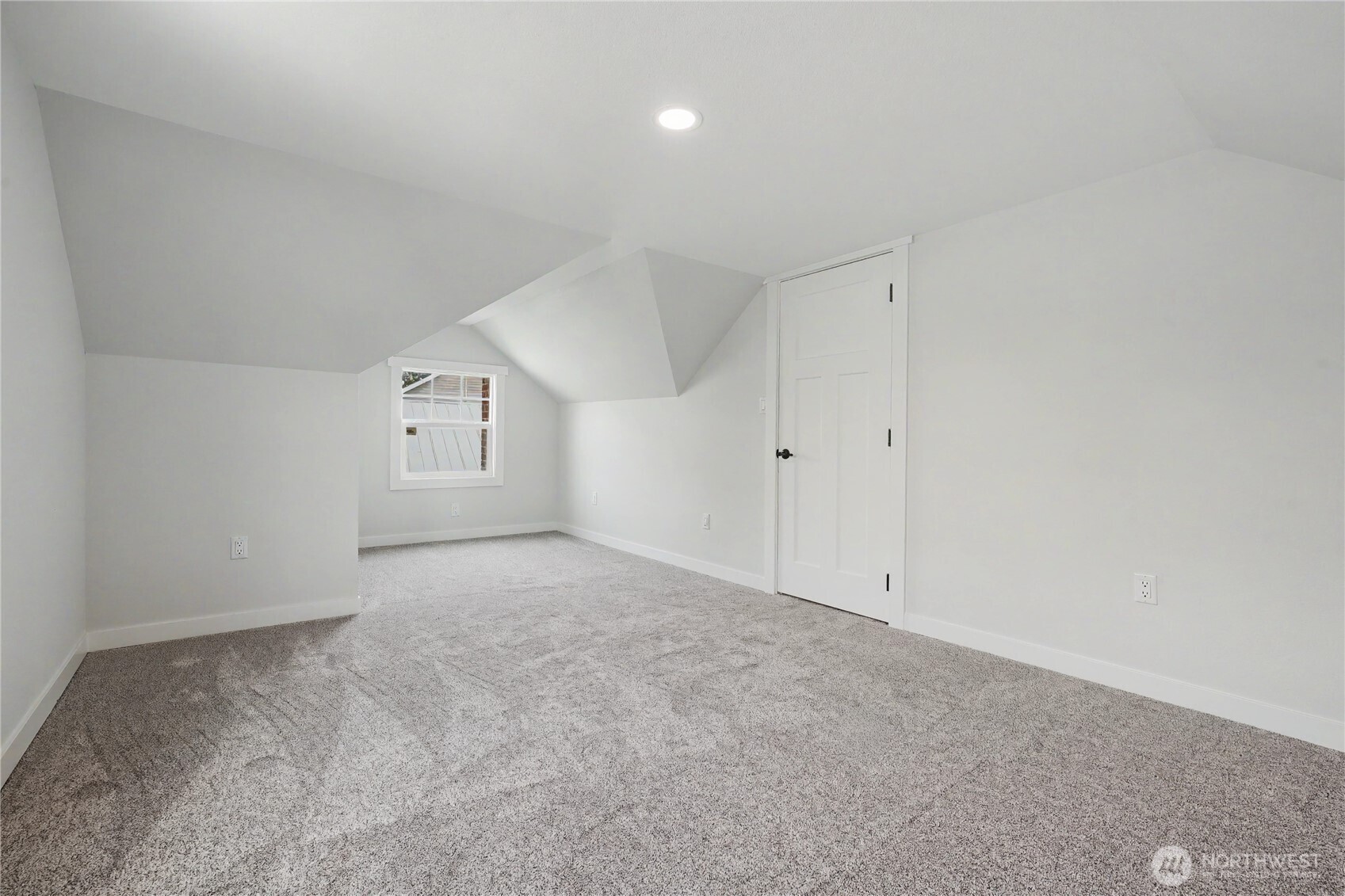 214 Riverside Drive Property Photo 20