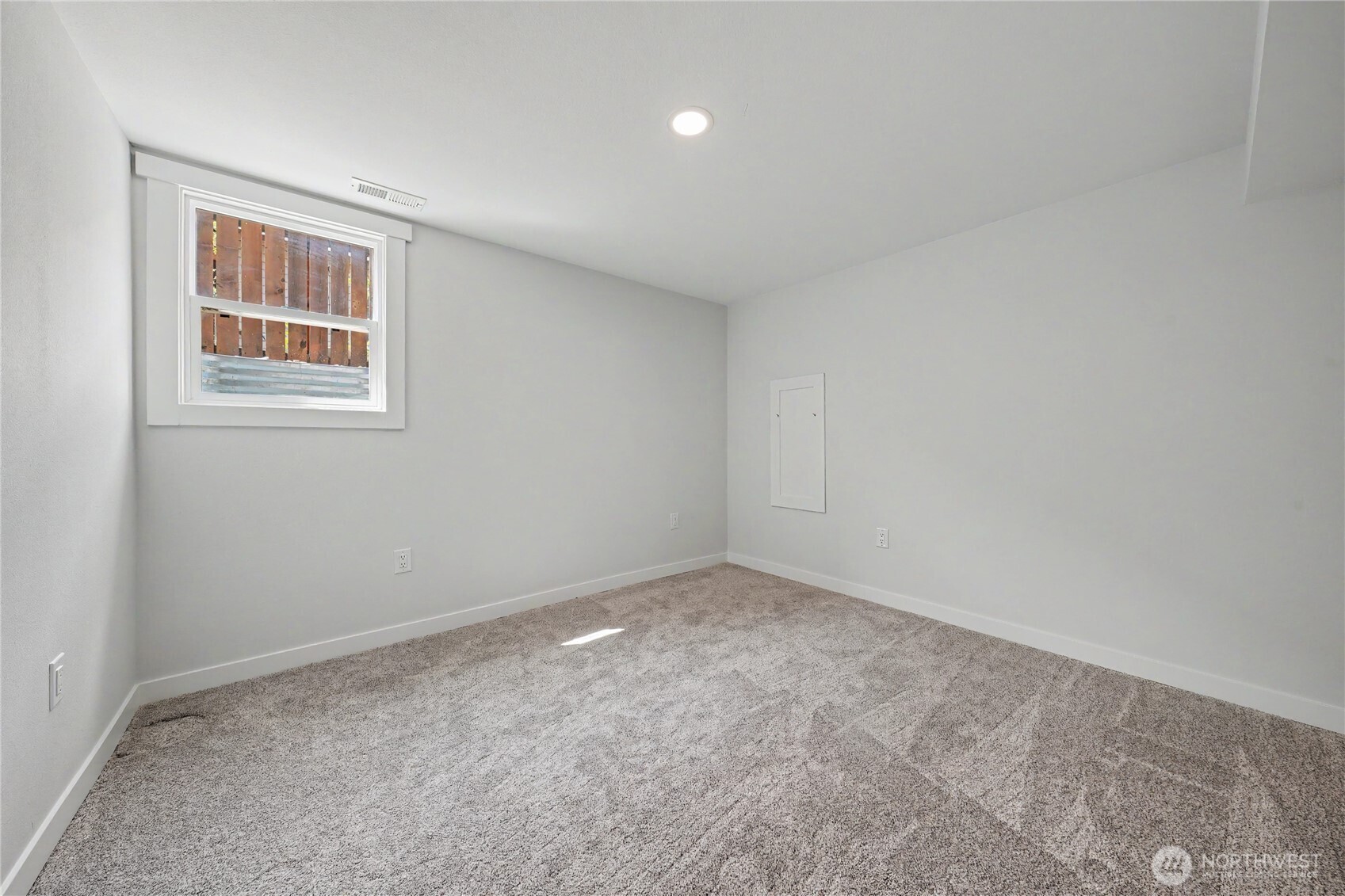 214 Riverside Drive Property Photo 28