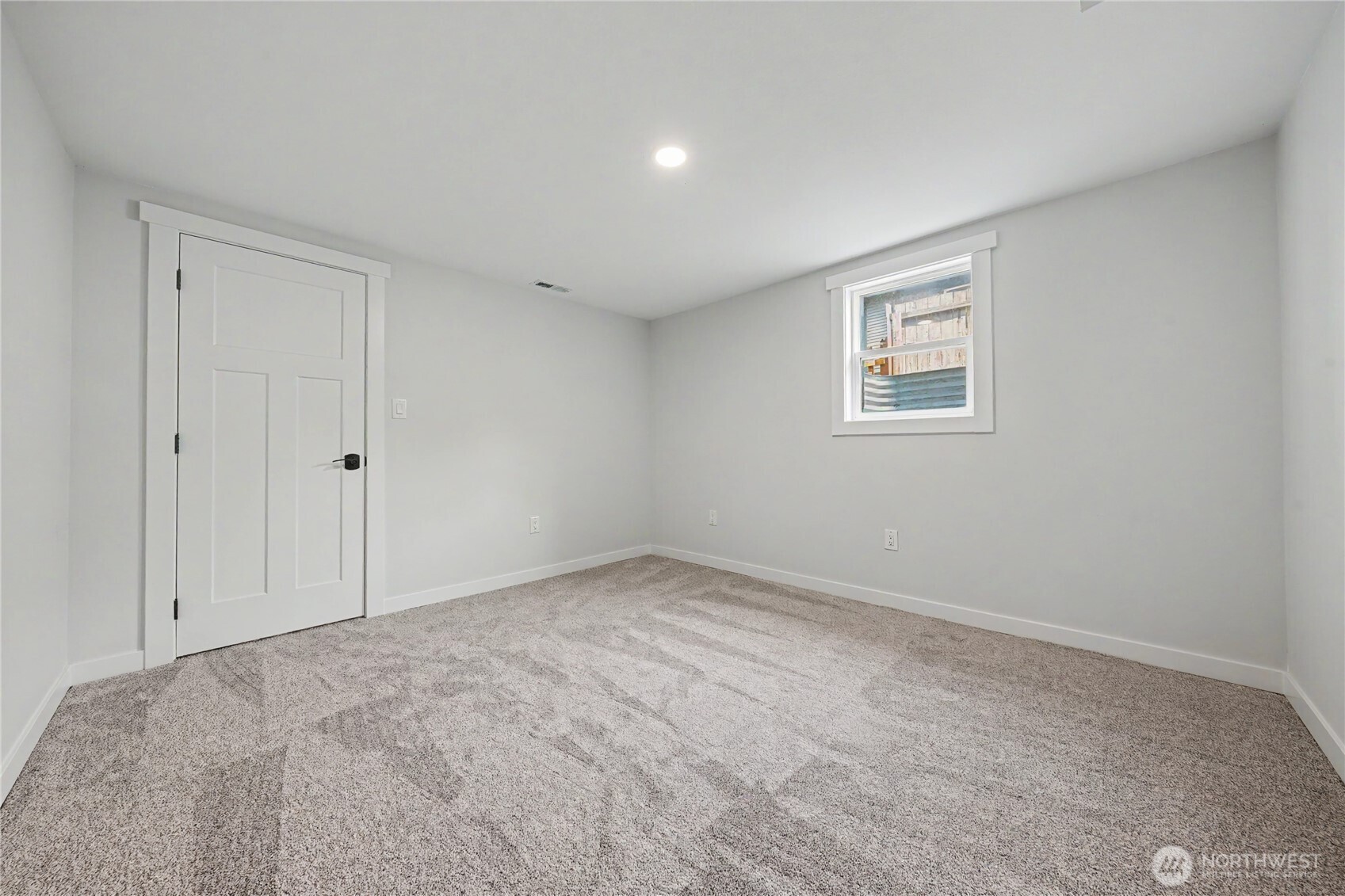 214 Riverside Drive Property Photo 32
