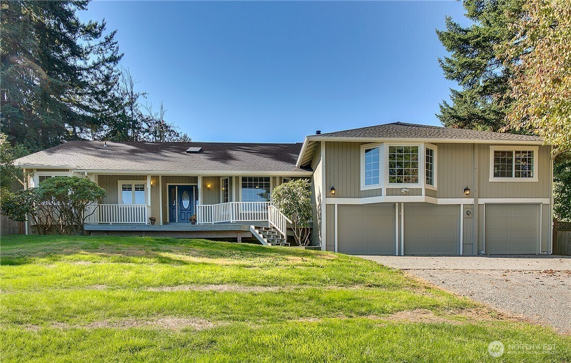16130 Larch Way Property Photo 1