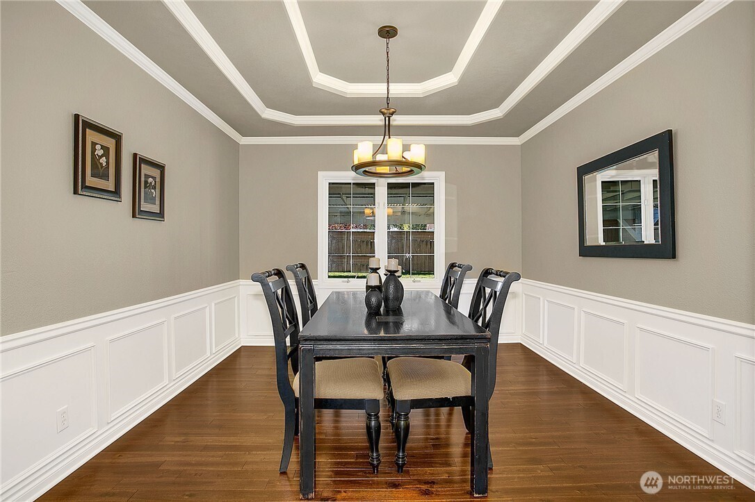 16130 Larch Way Property Photo 8