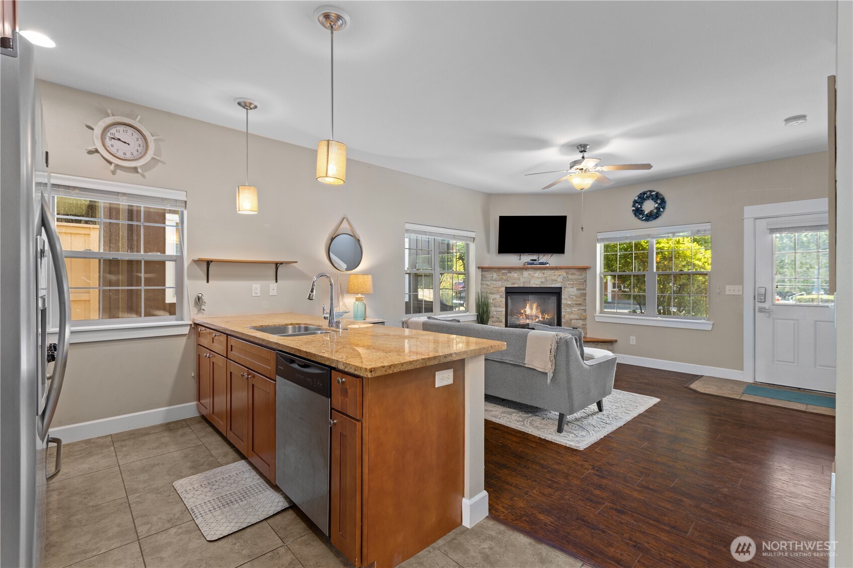 4765 Tidal Way 103a Property Photo 10