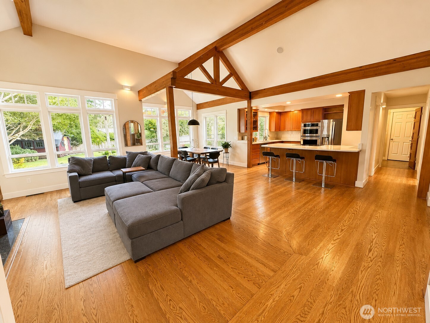 2217 Nut Tree Loop Property Photo 6