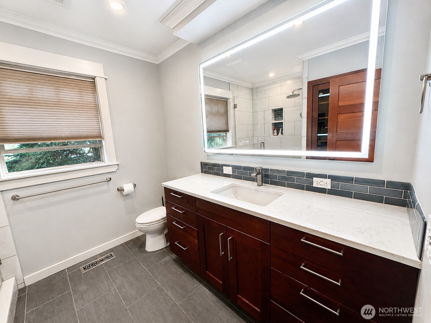 2217 Nut Tree Loop Property Photo 21
