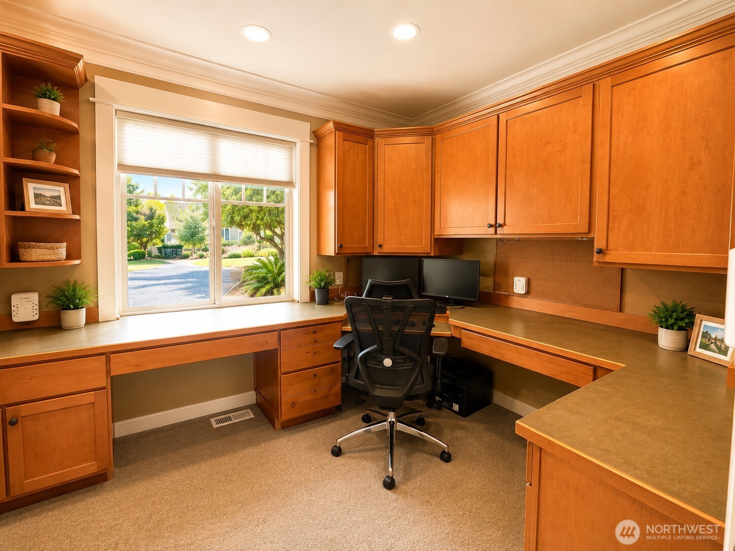 2217 Nut Tree Loop Property Photo 22
