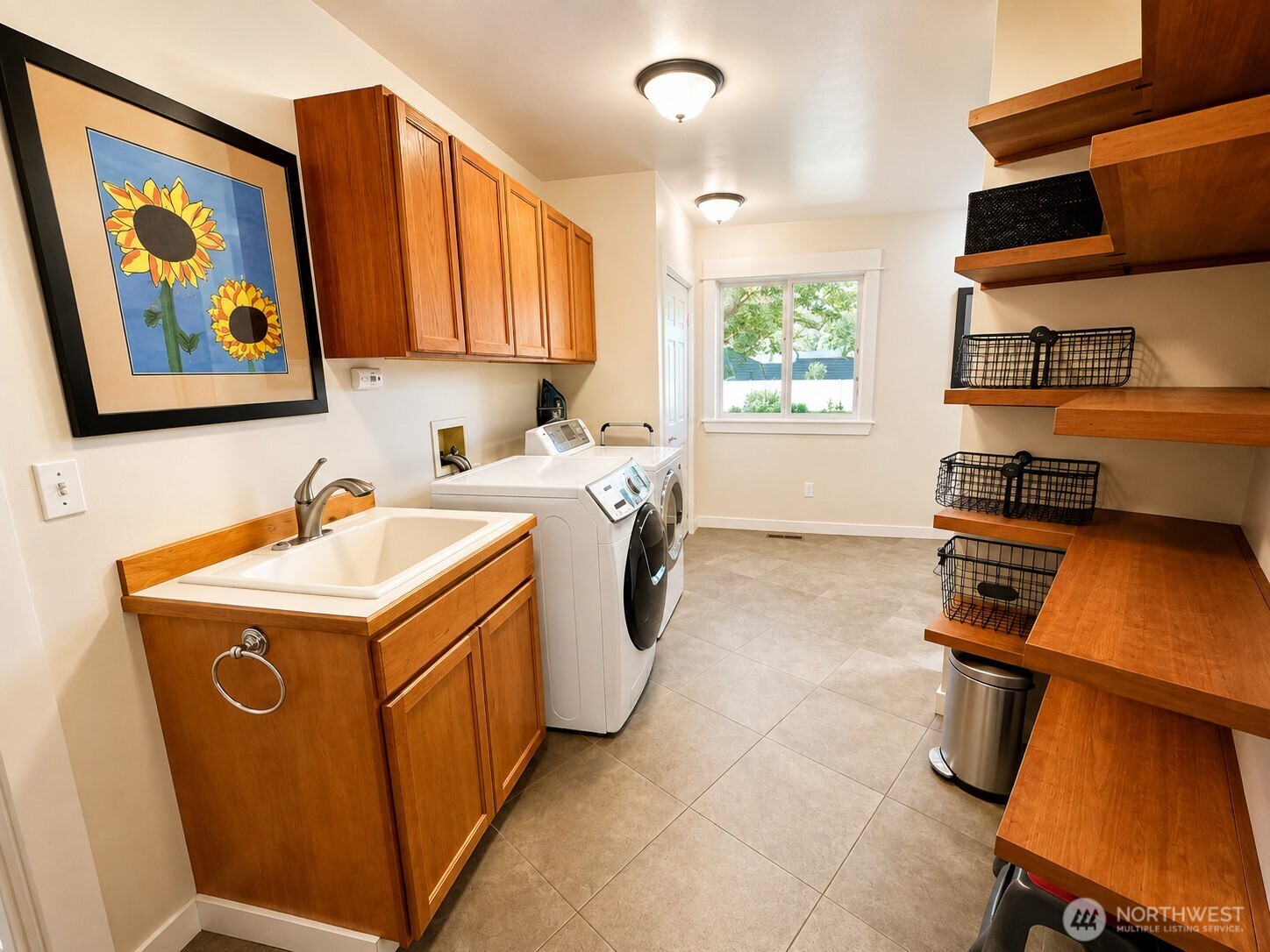 2217 Nut Tree Loop Property Photo 25