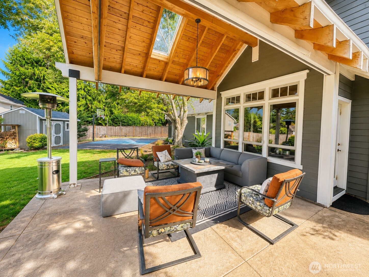 2217 Nut Tree Loop Property Photo 32