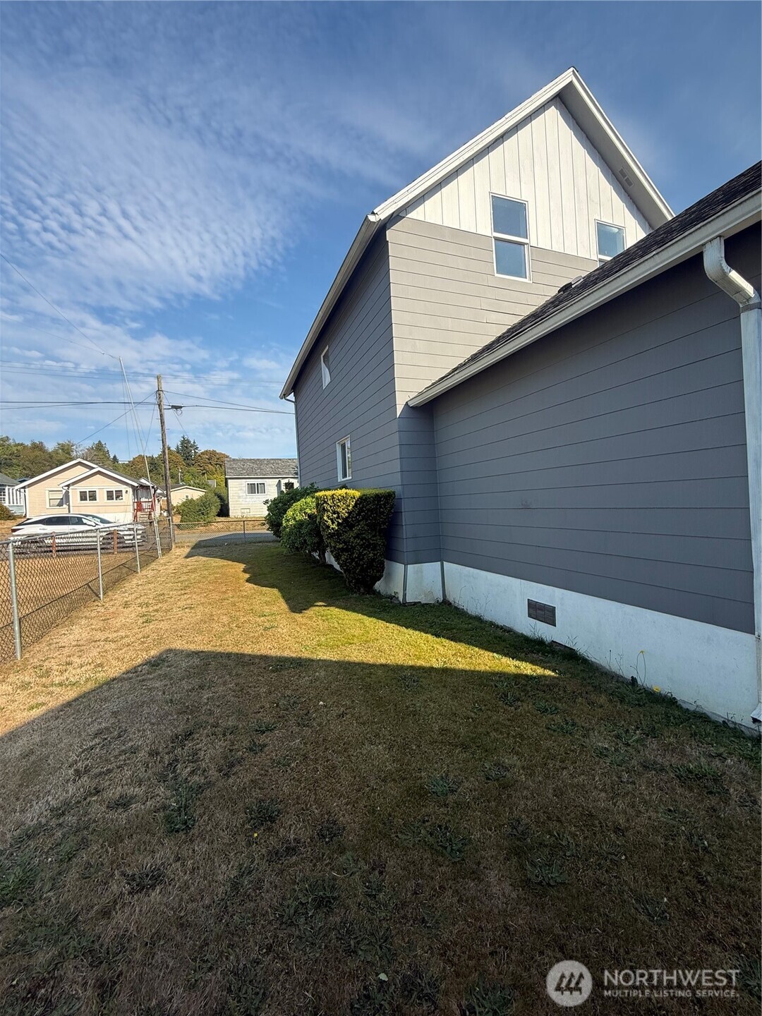 1118 Larch Street Property Photo 9