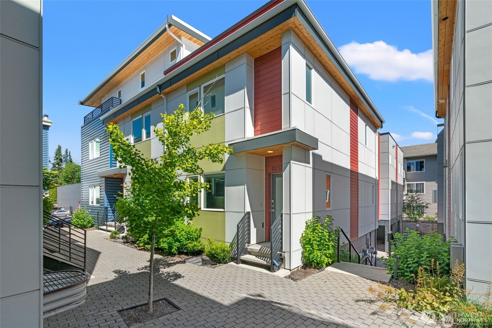 12520 15th Avenue C Property Photo 1