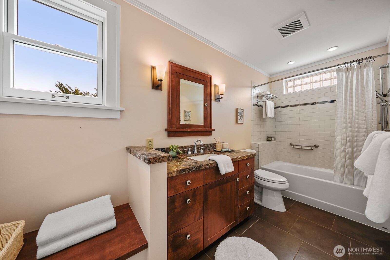 1019 Ne 62nd Street Property Photo 10