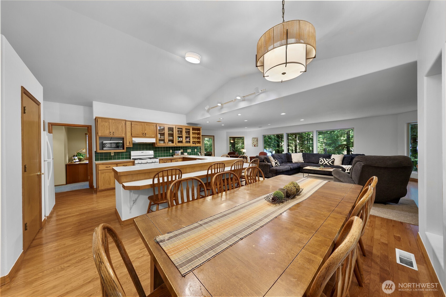 6929 Baker Circle Property Photo 8