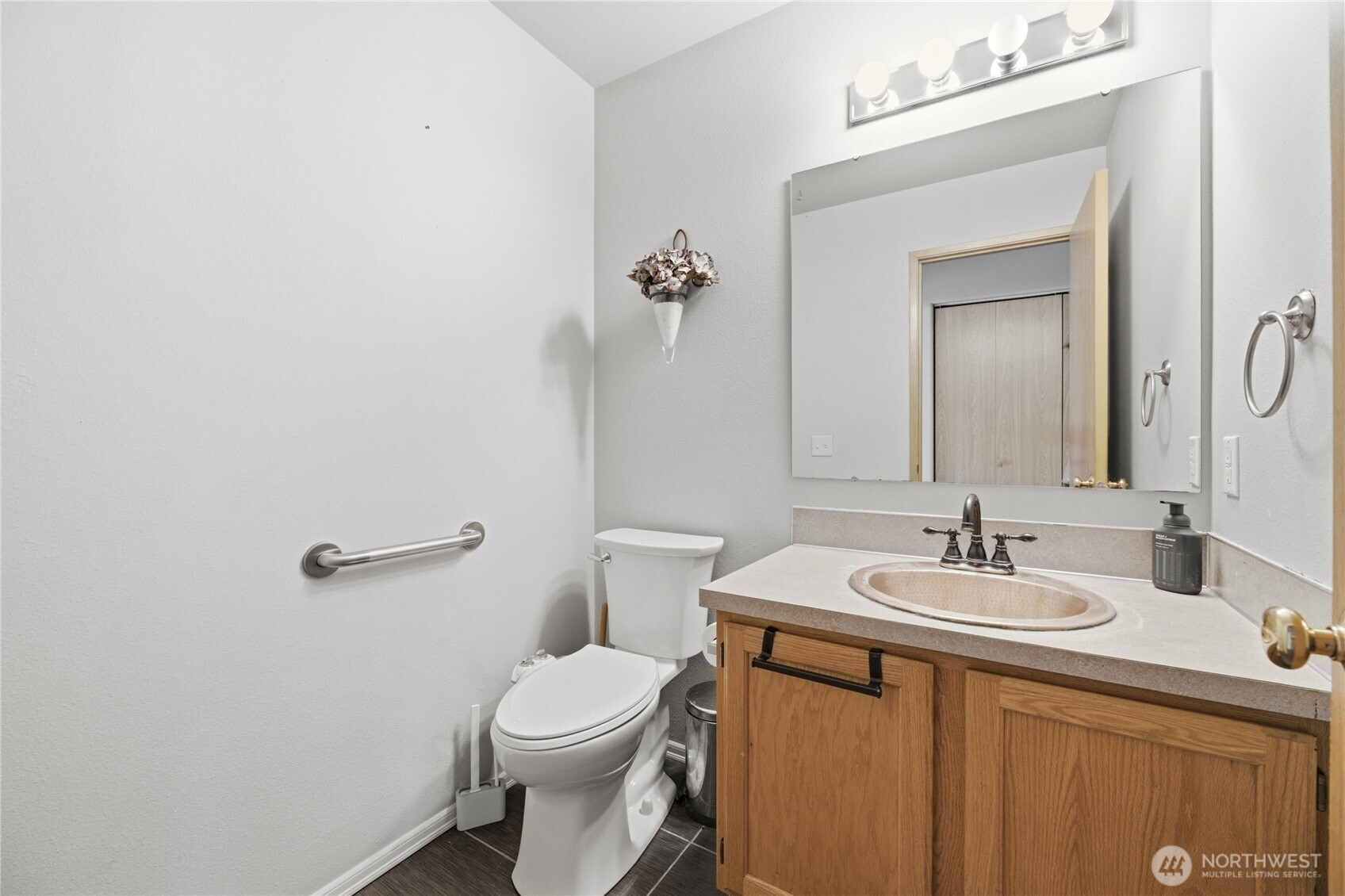 7912 196th Street Ct Property Photo 9