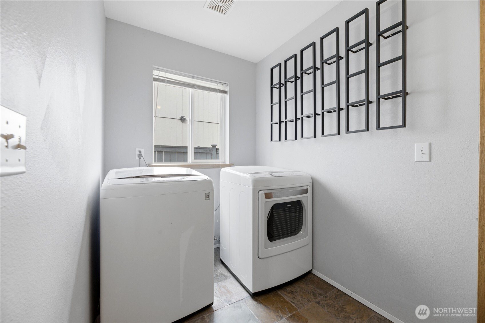 7912 196th Street Ct Property Photo 10