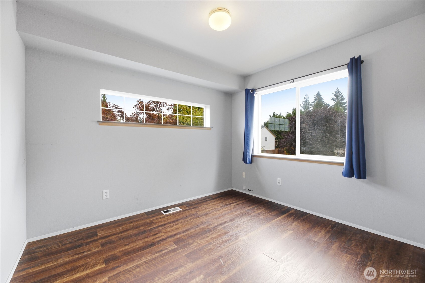 7912 196th Street Ct Property Photo 11