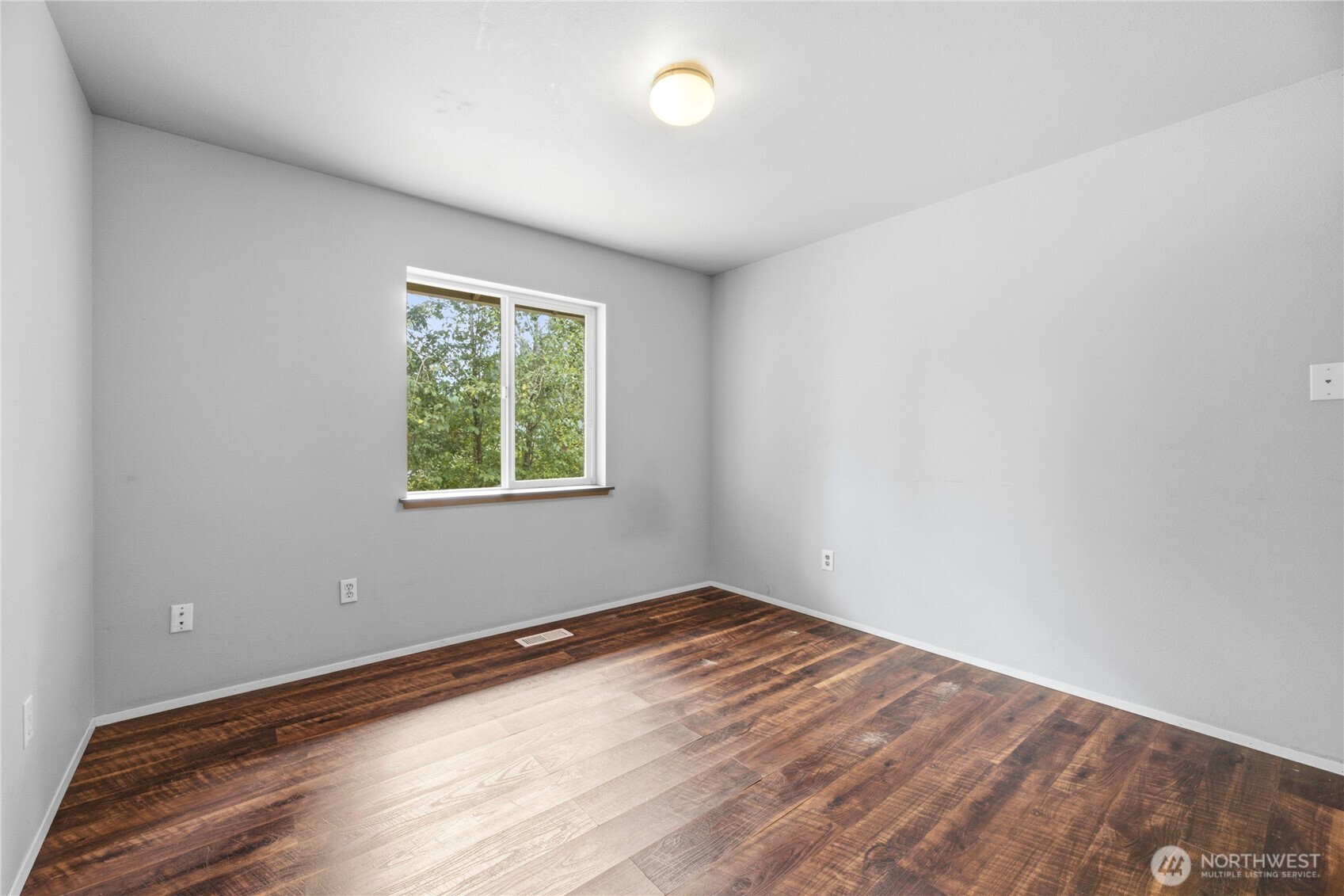 7912 196th Street Ct Property Photo 13
