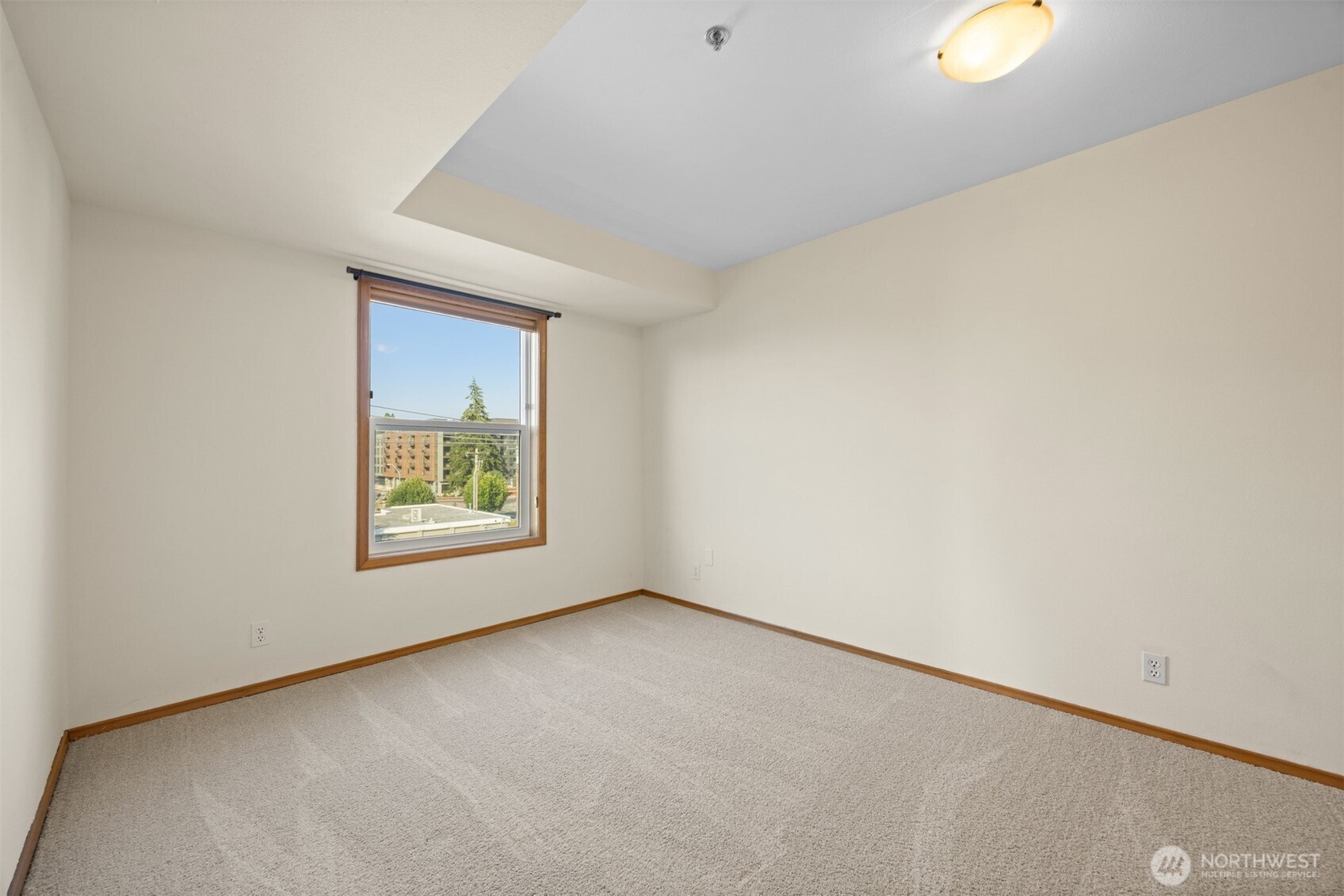 705 N State Street 405 Property Photo 28