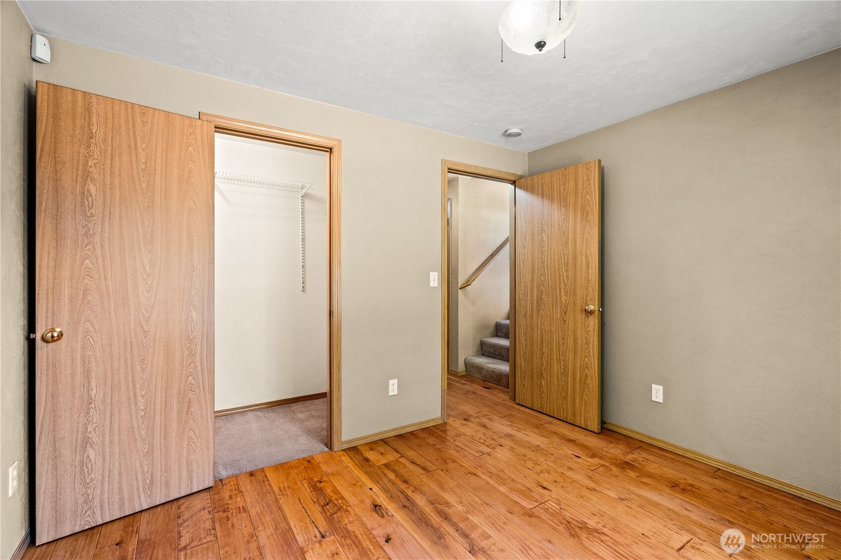 1334 Center Street Property Photo 14