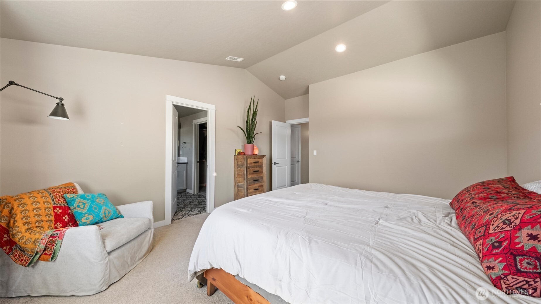 6110 Whitman Avenue Property Photo 16