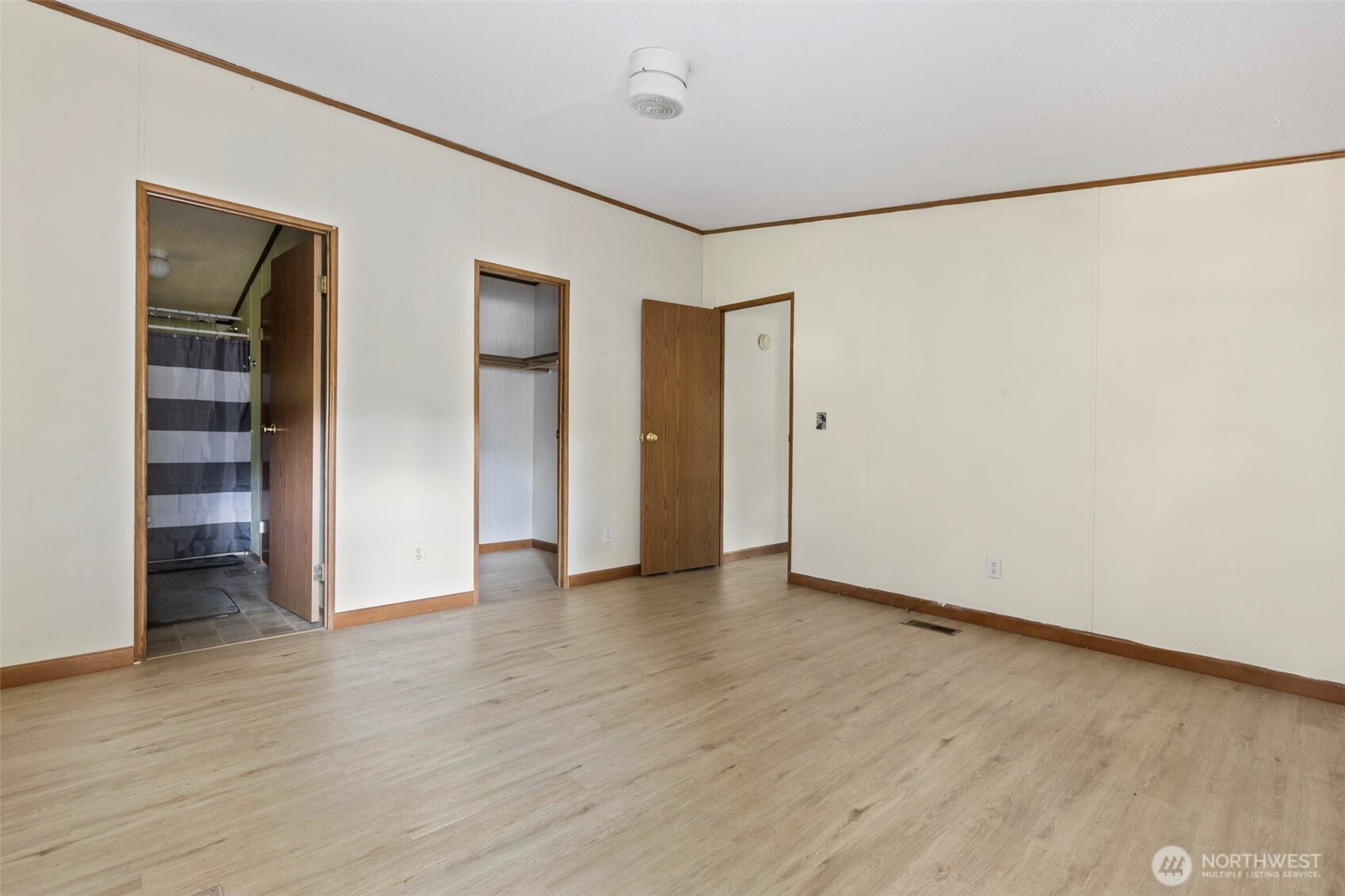 19116 21st Street Property Photo 11