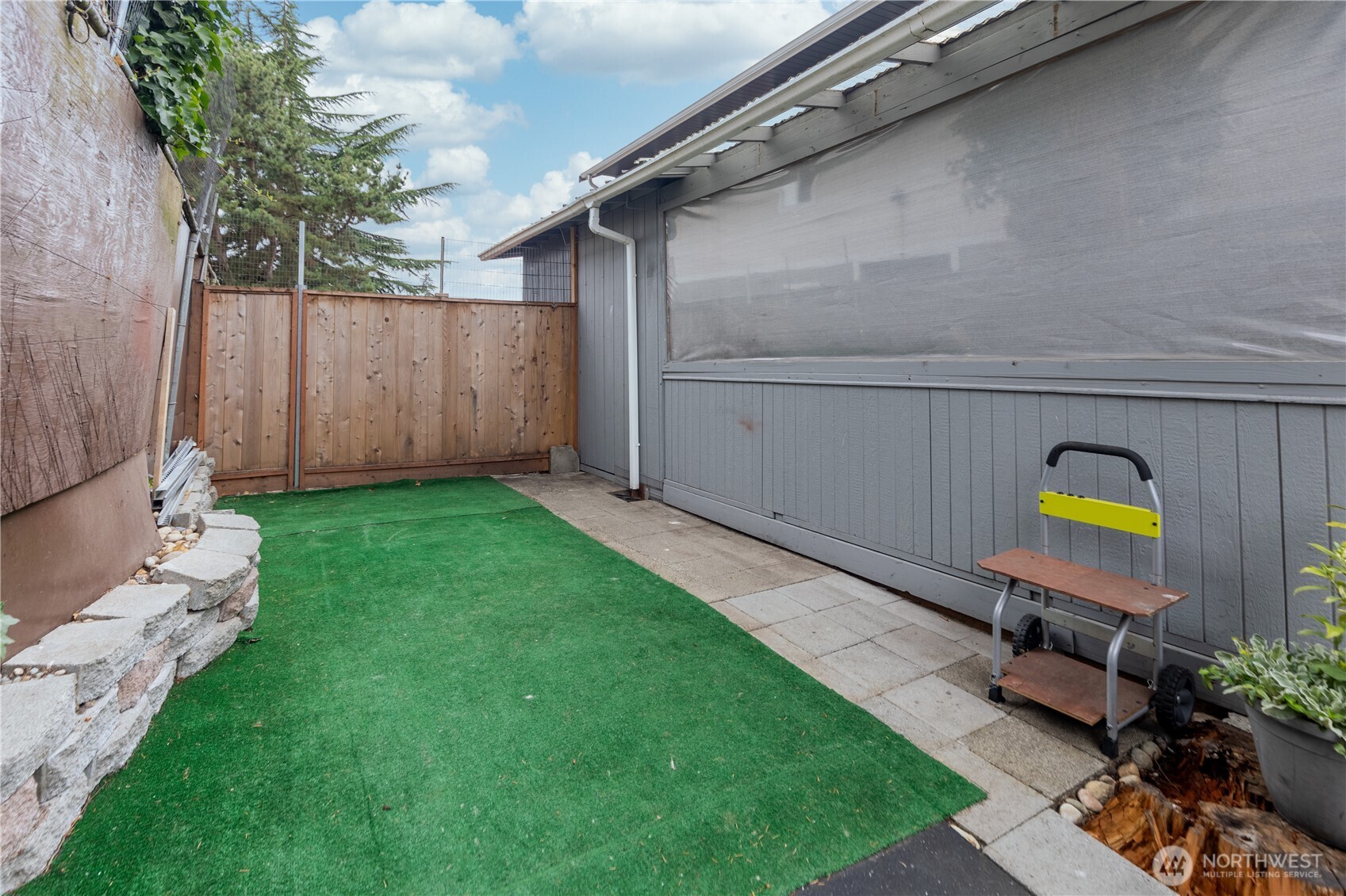 1831 S 308th Street B Property Photo 5