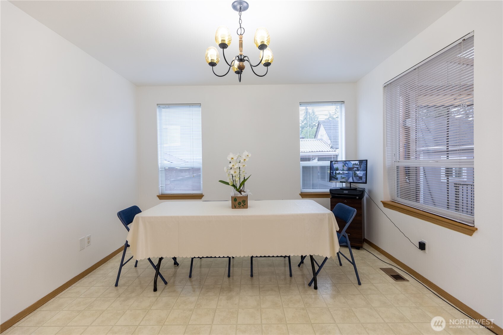 1831 S 308th Street B Property Photo 12