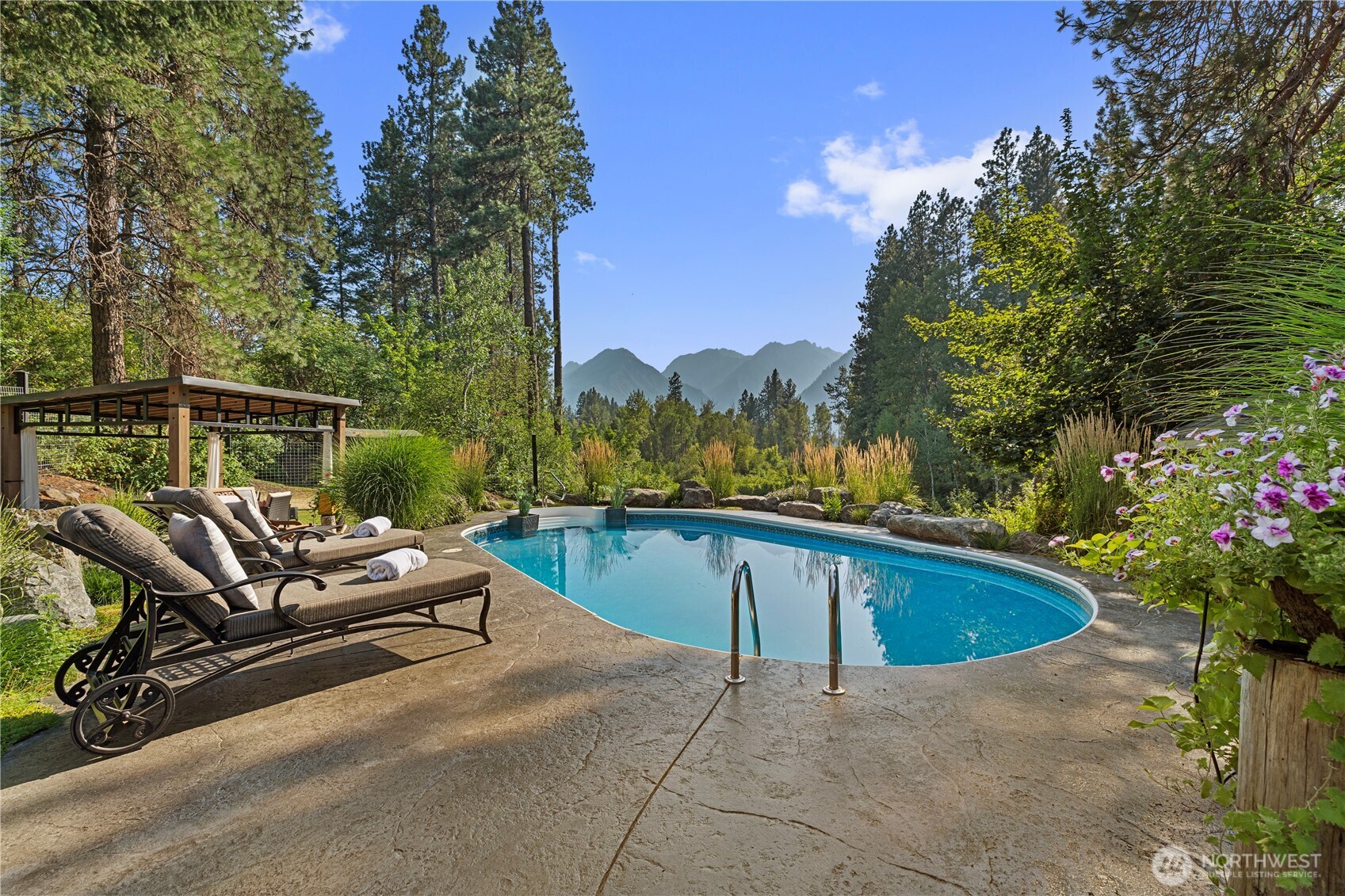 225 Lovely Lane Property Photo 34