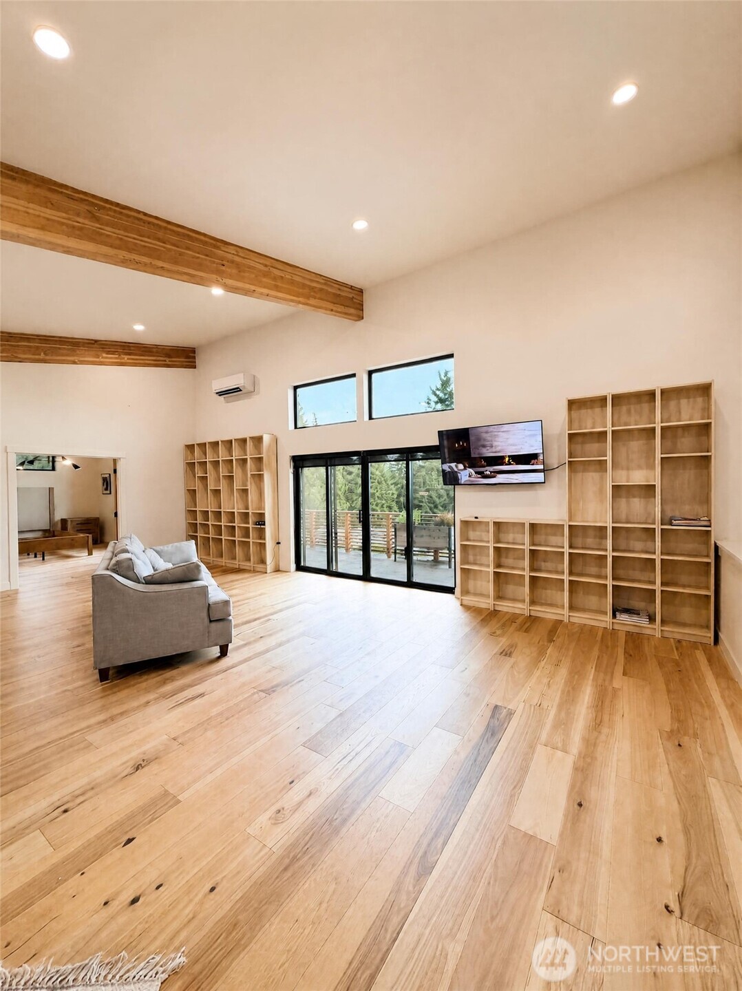1011 Alden Road Property Photo 3