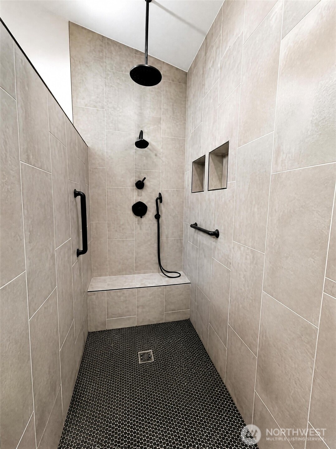 1011 Alden Road Property Photo 16