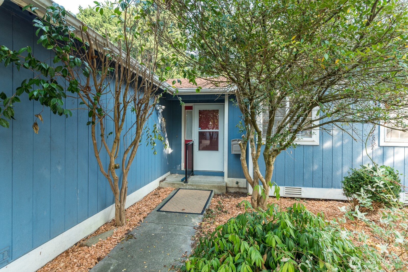 7705 273rd Street Property Photo 2