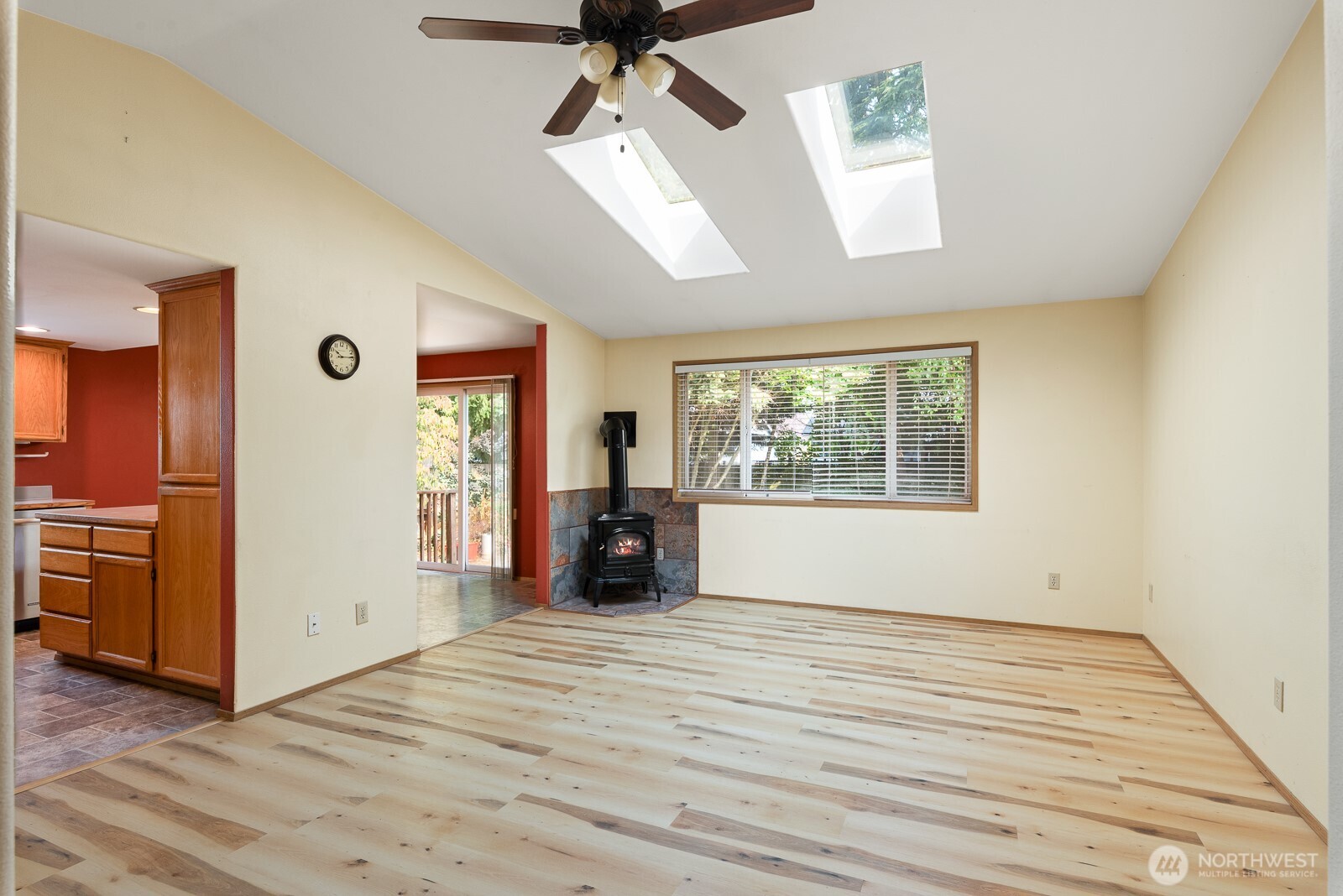 7705 273rd Street Property Photo 6