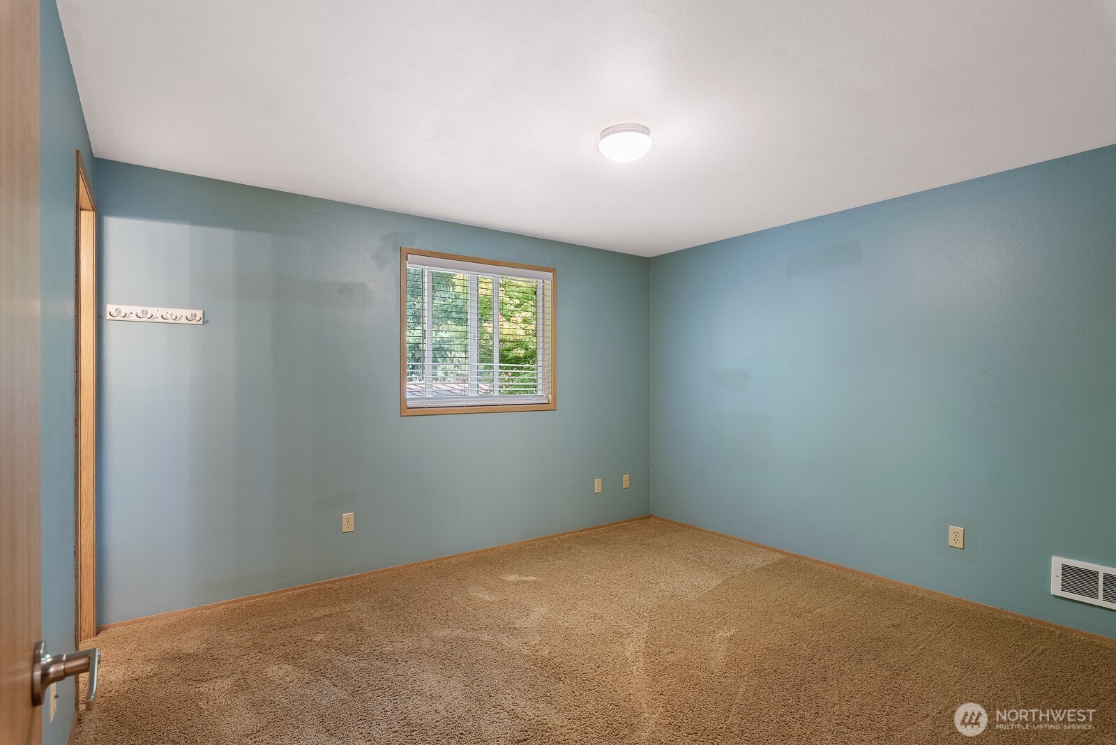 7705 273rd Street Property Photo 14
