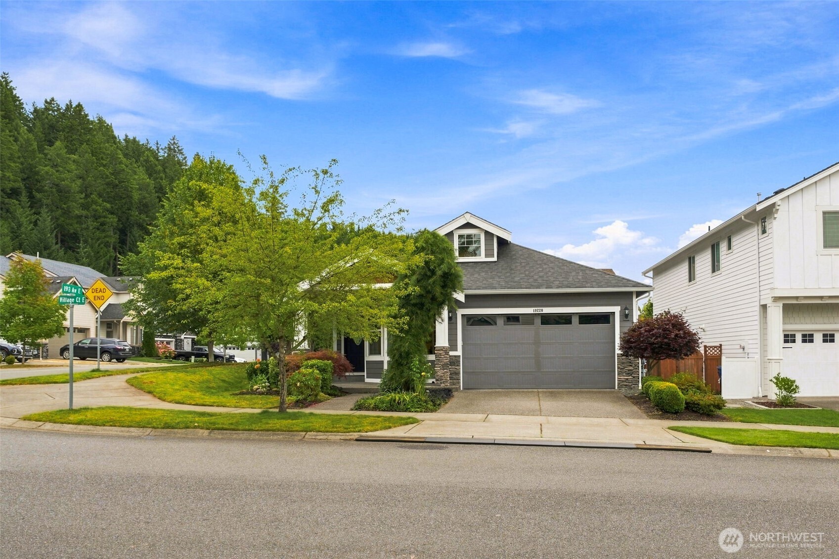 19220 Village Court Property Photo 2