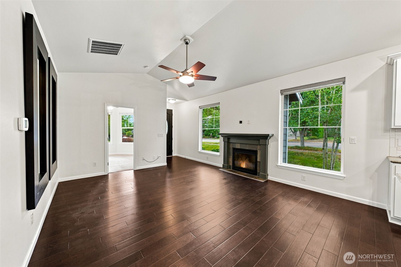 19220 Village Court Property Photo 7