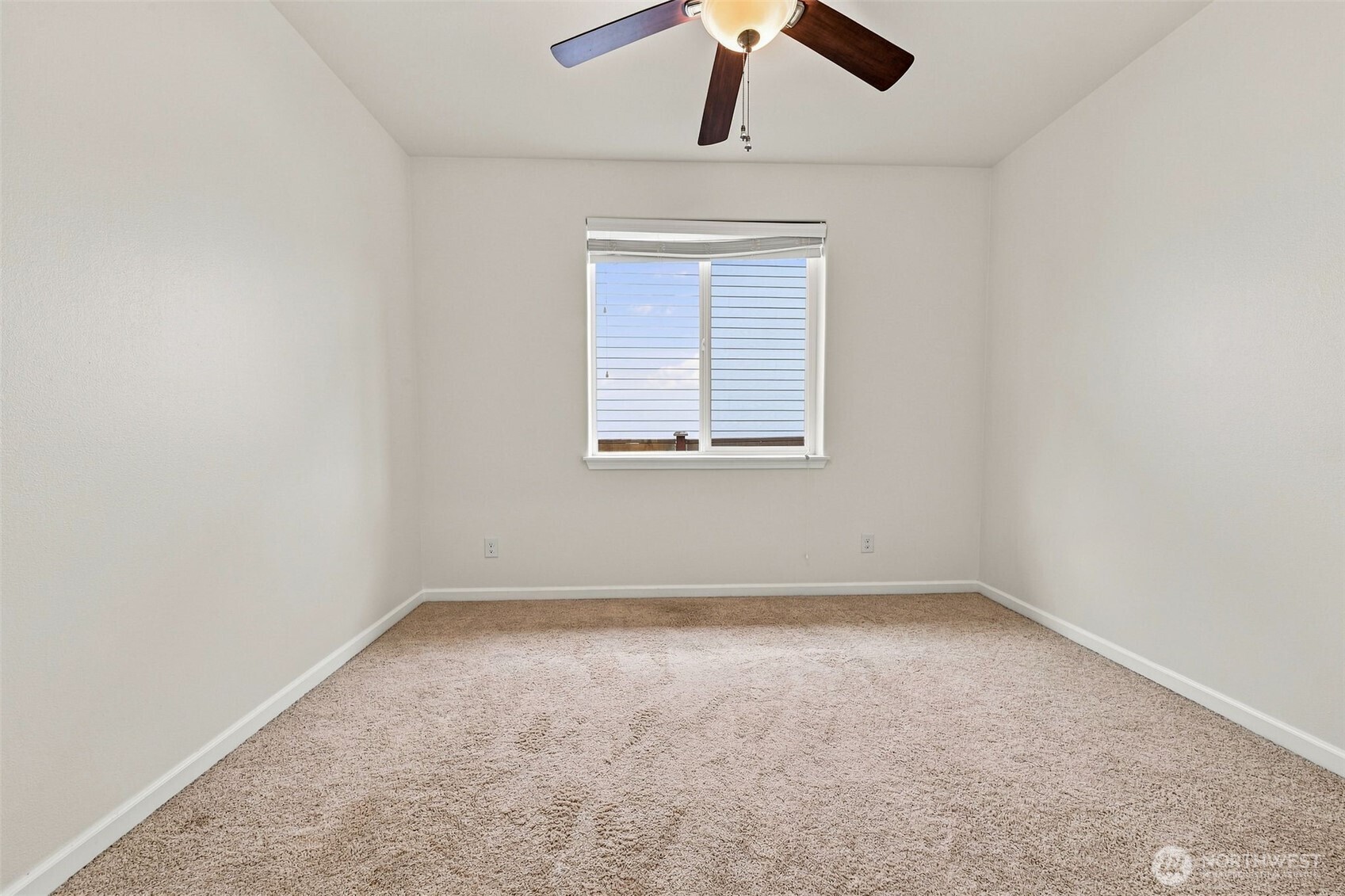 19220 Village Court Property Photo 22