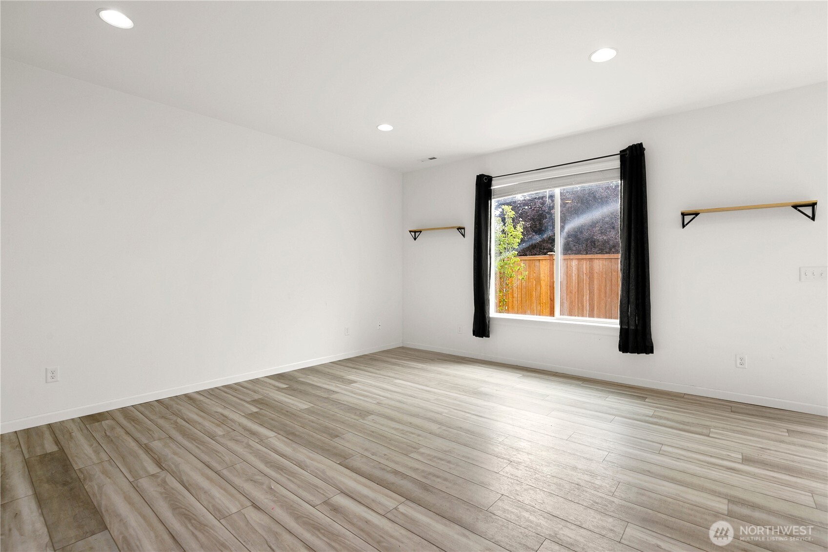 5449 50th Loop Property Photo 5