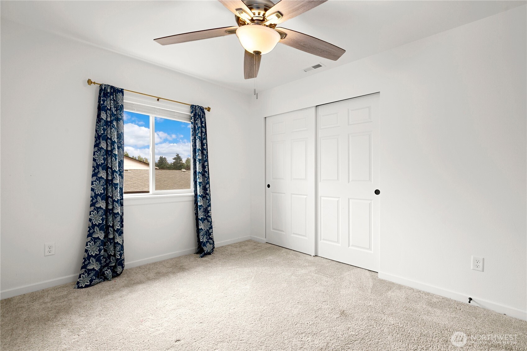 5449 50th Loop Property Photo 23