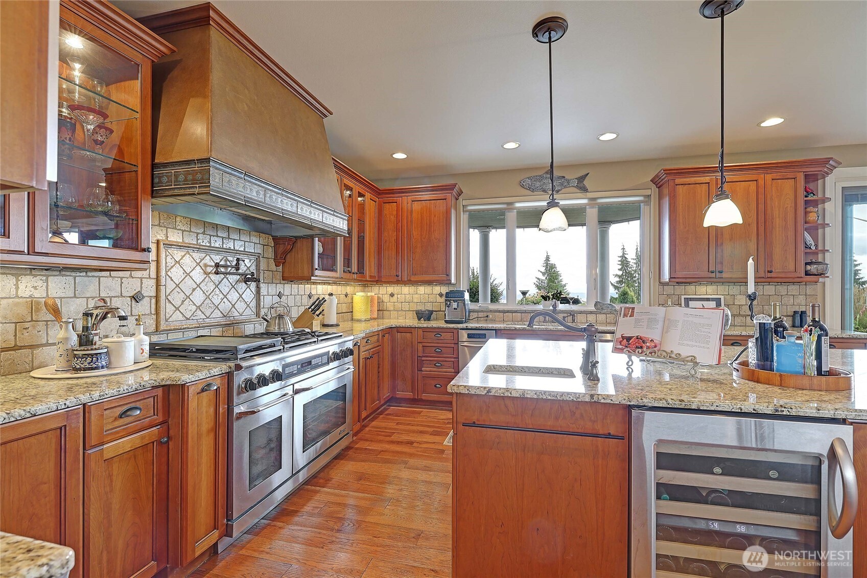 188 Glacier Peak Drive Property Photo 10