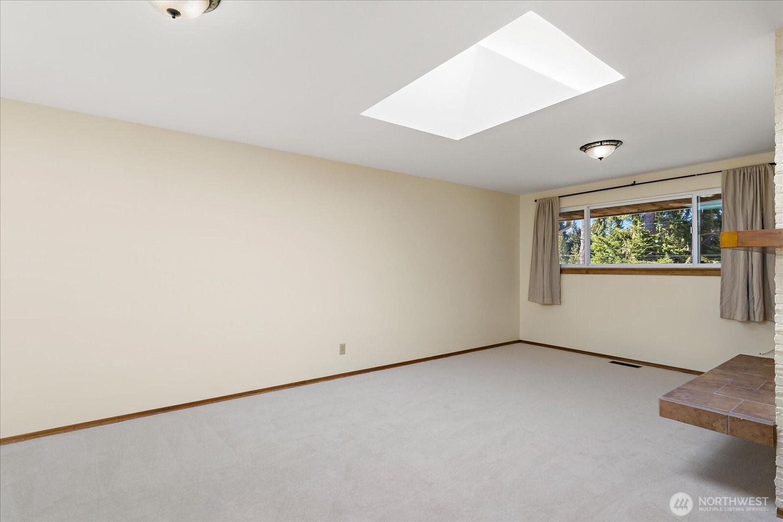 7212 197th Street Property Photo 10