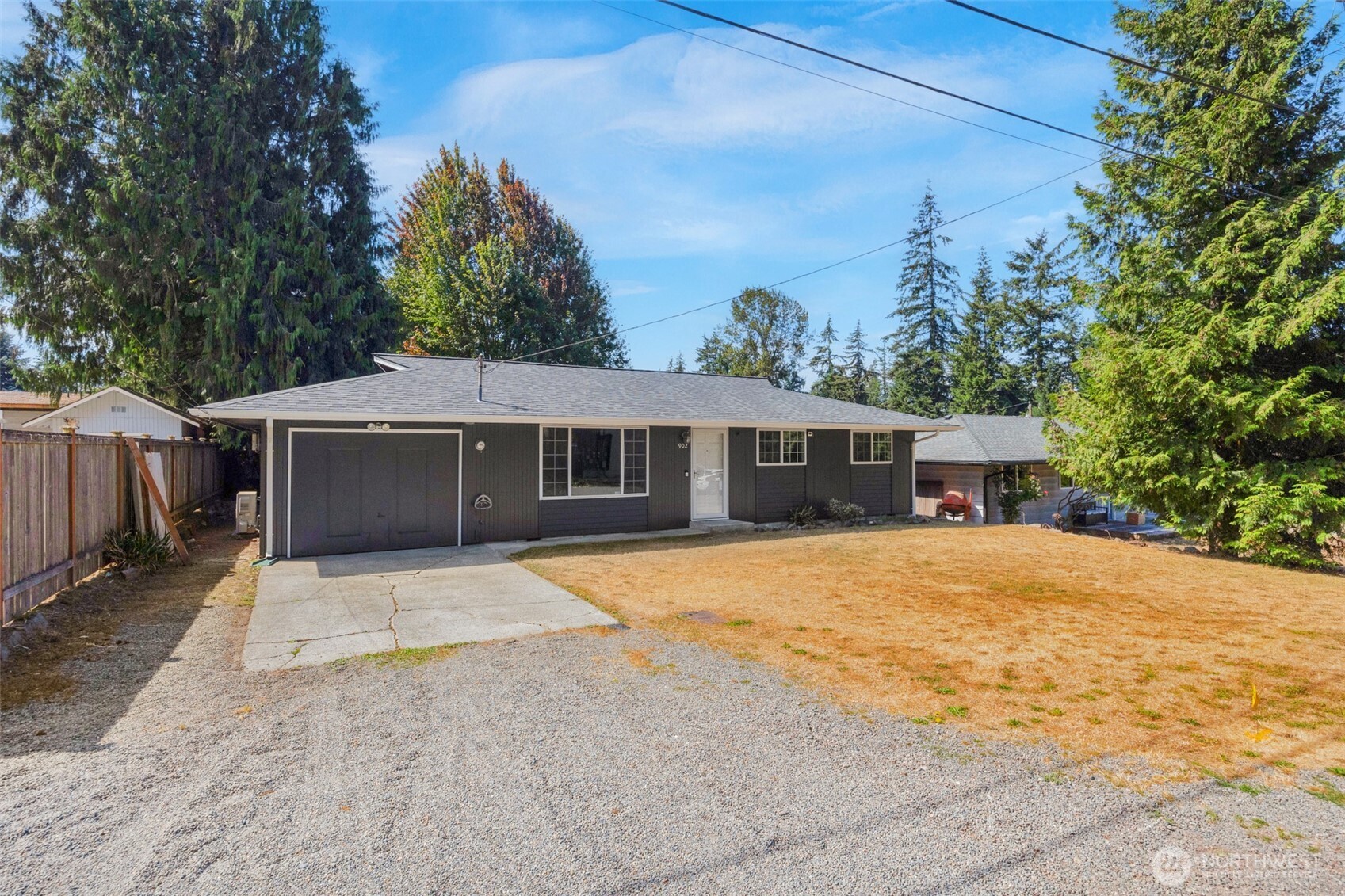 902 Peters Place Property Photo 2