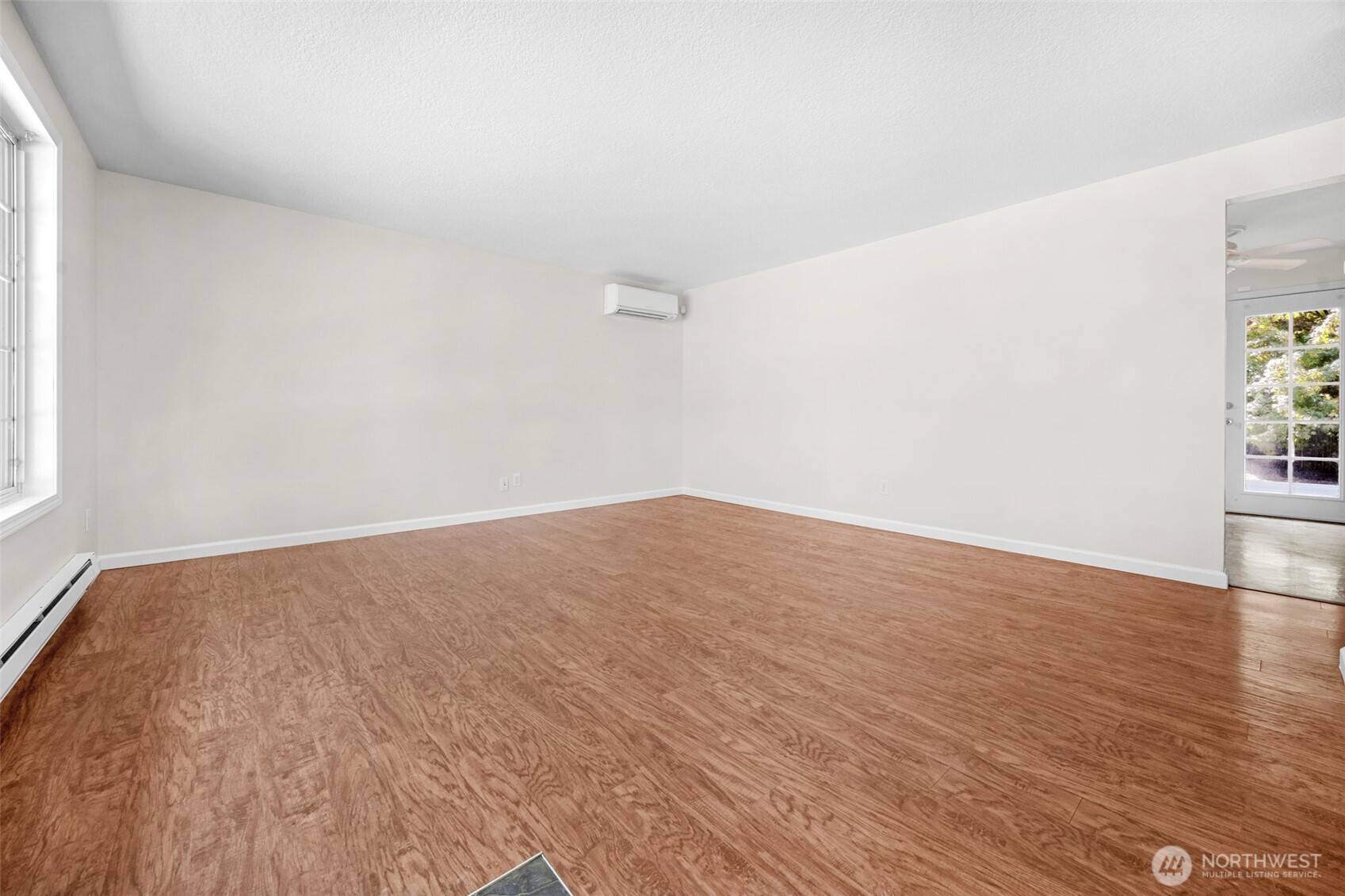 902 Peters Place Property Photo 3