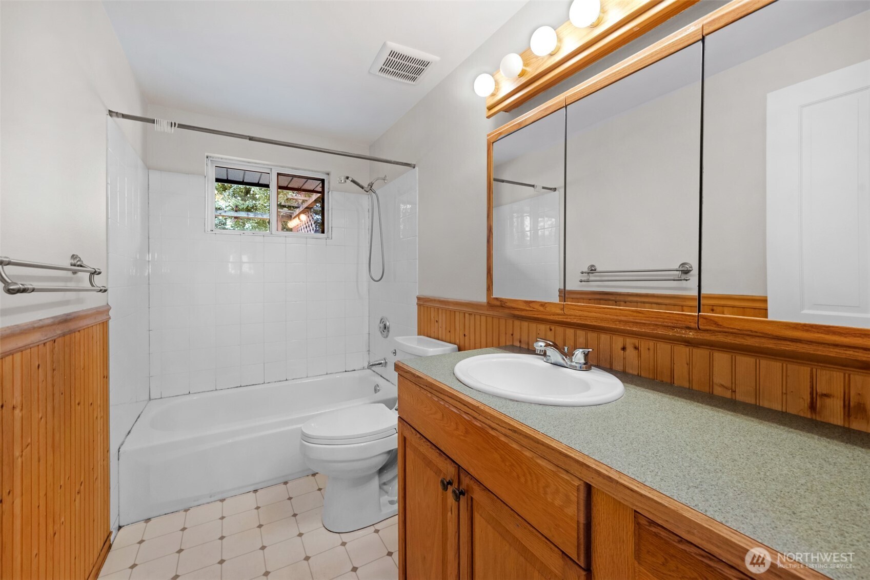 902 Peters Place Property Photo 15