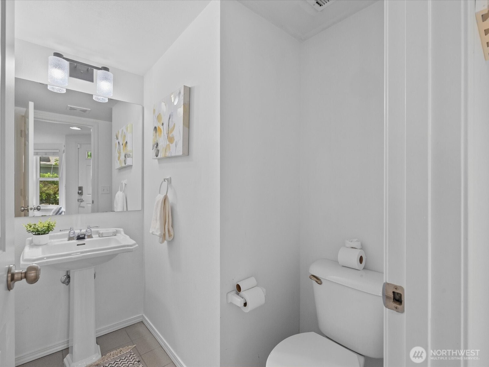 11613 Grove Drive Property Photo 8
