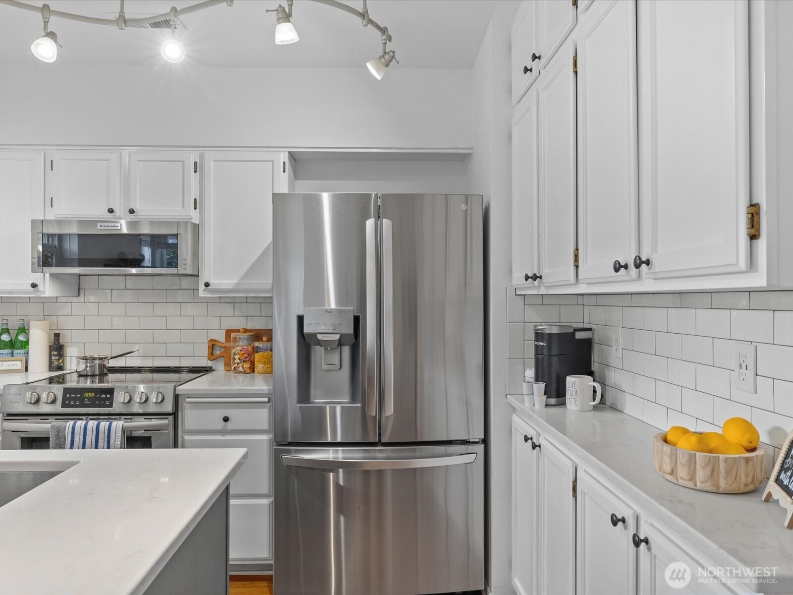 11613 Grove Drive Property Photo 13