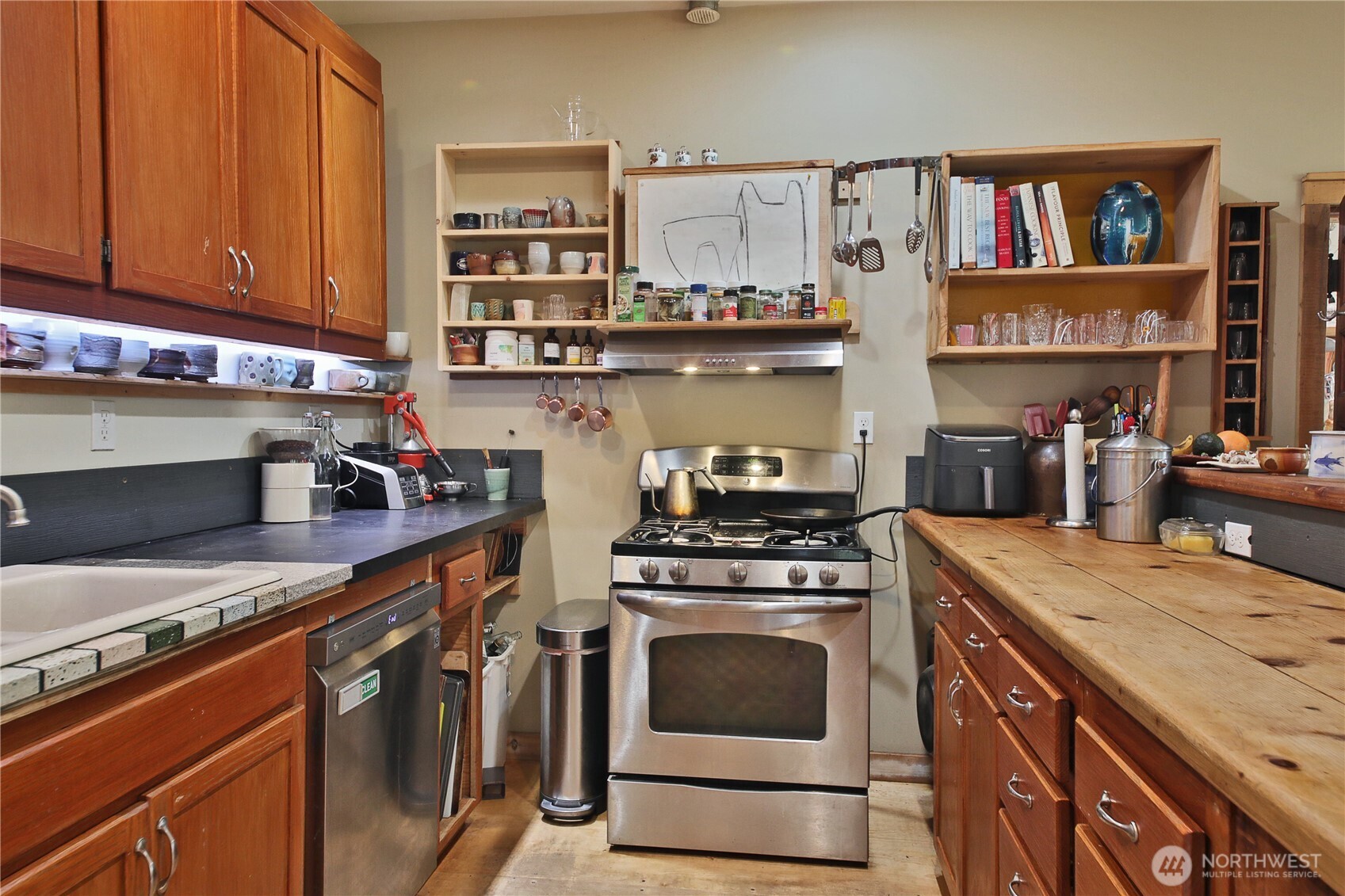 3230 Lake Leo Way Property Photo 17