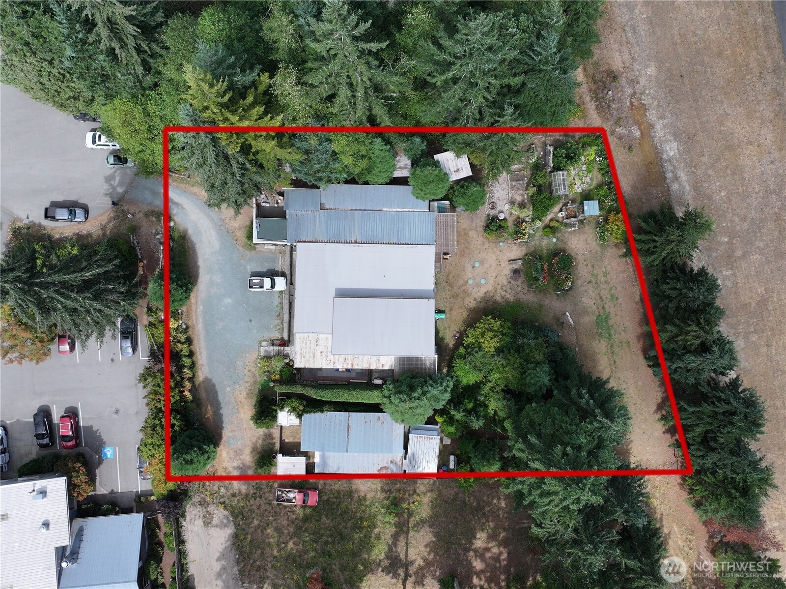 3230 Lake Leo Way Property Photo 35