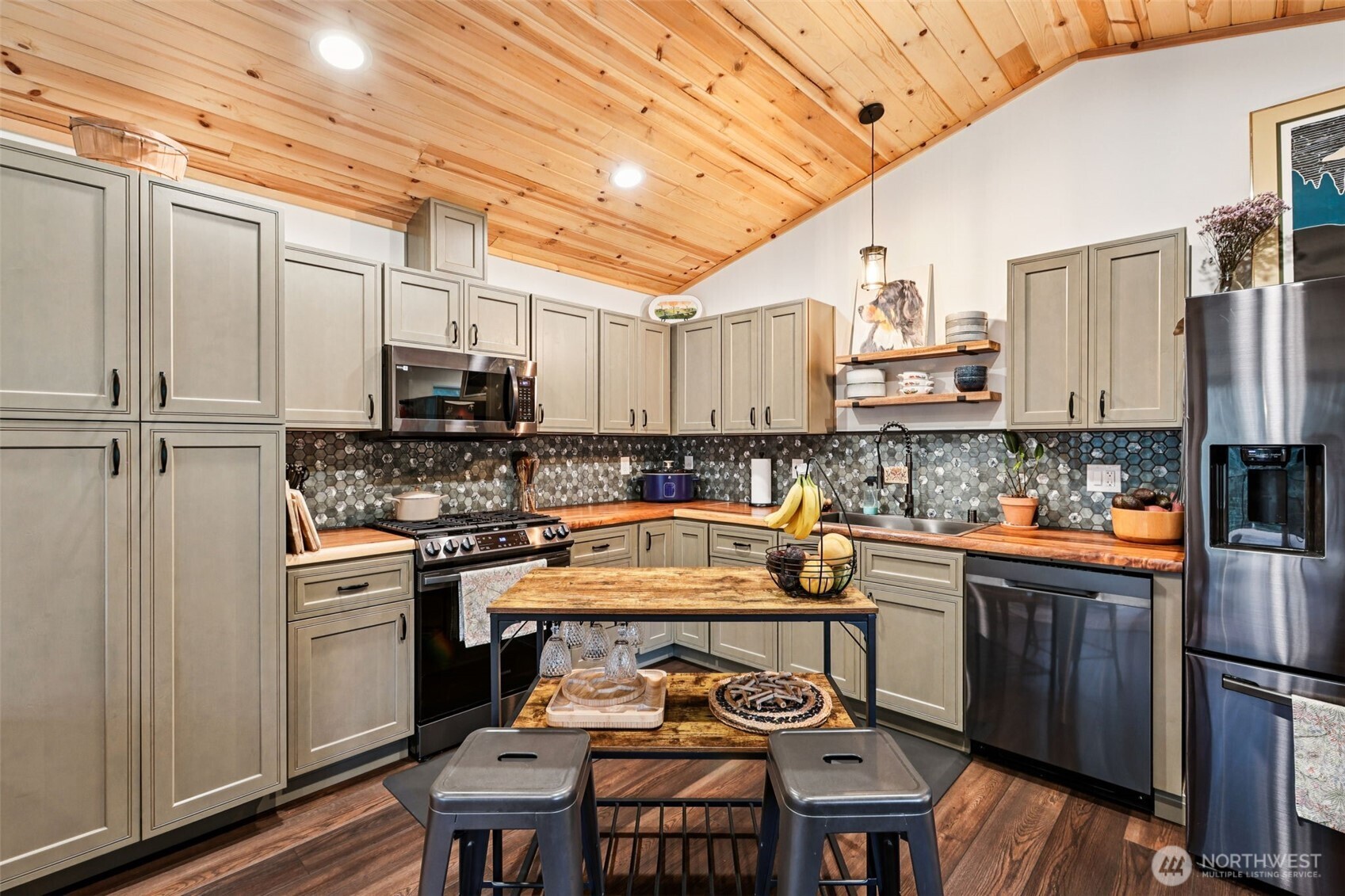 7374 Mt Baker Highway Property Photo 4