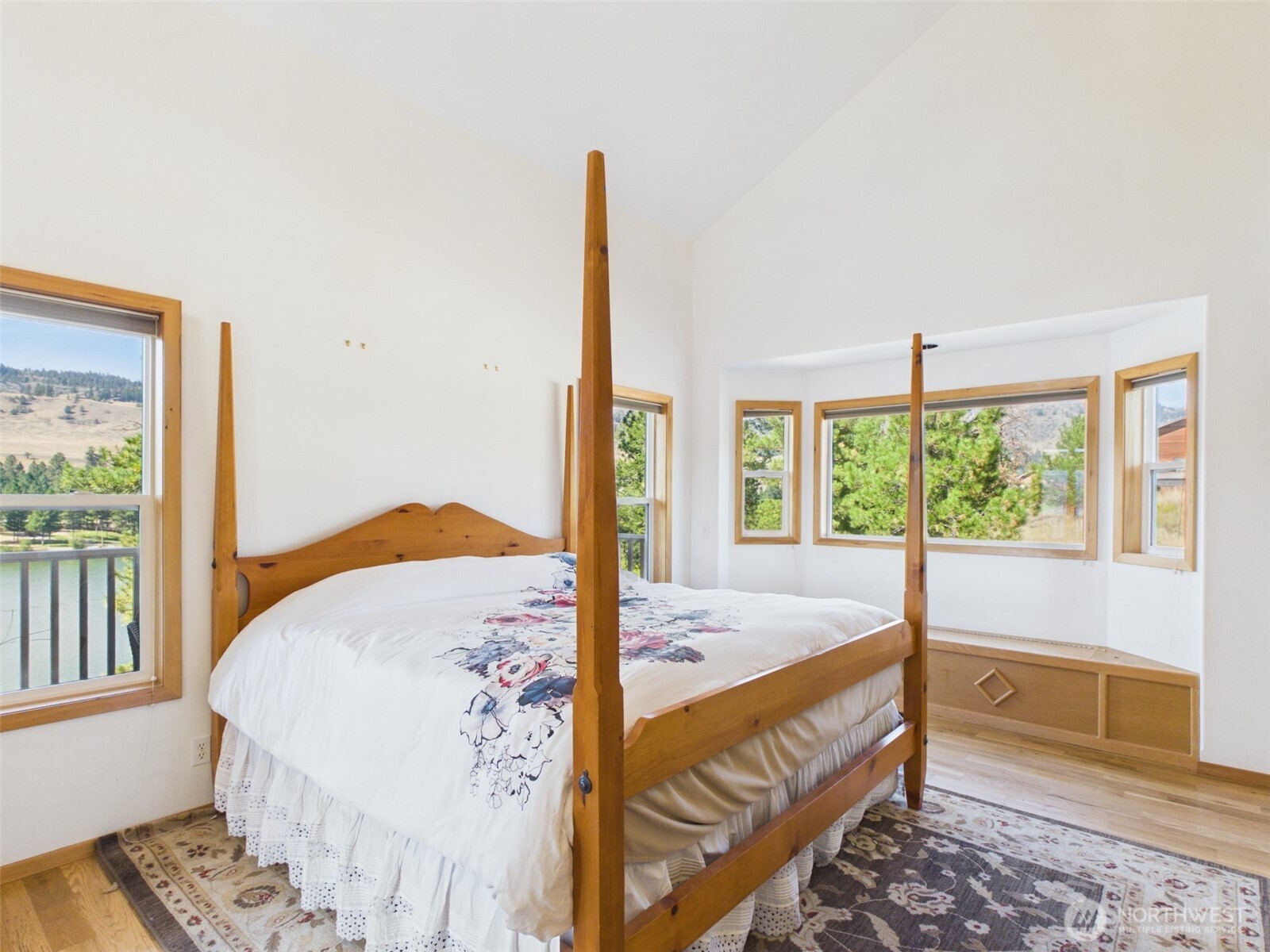 14 Julian Bay Road Property Photo 8
