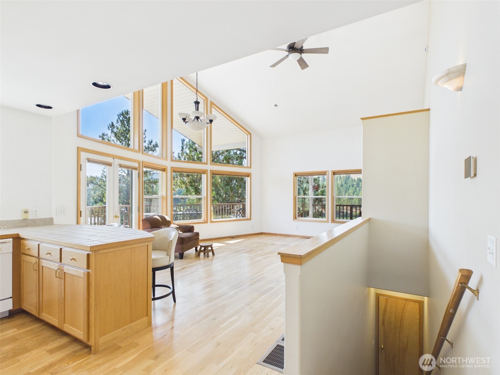 14 Julian Bay Road Property Photo 15